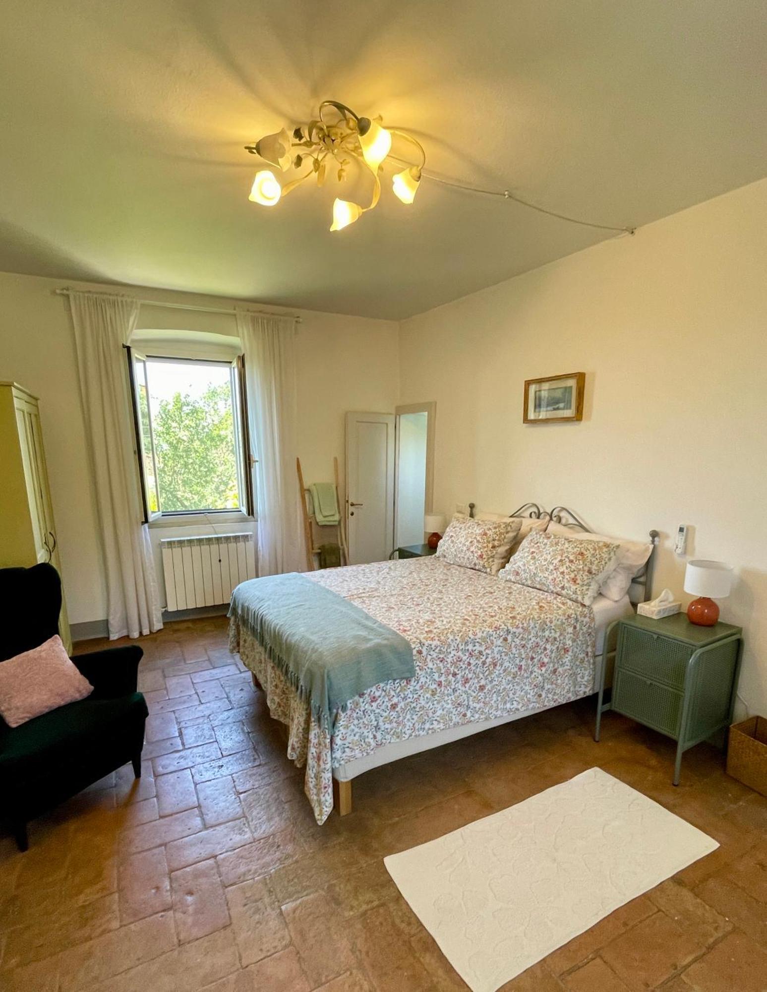 Private Stone Cottage With Starlink & Lake View Tuoro sul Trasimeno Exterior photo